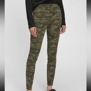 GAP Camo Skinny Jeans Zipper ‎ Jeans Sz 2